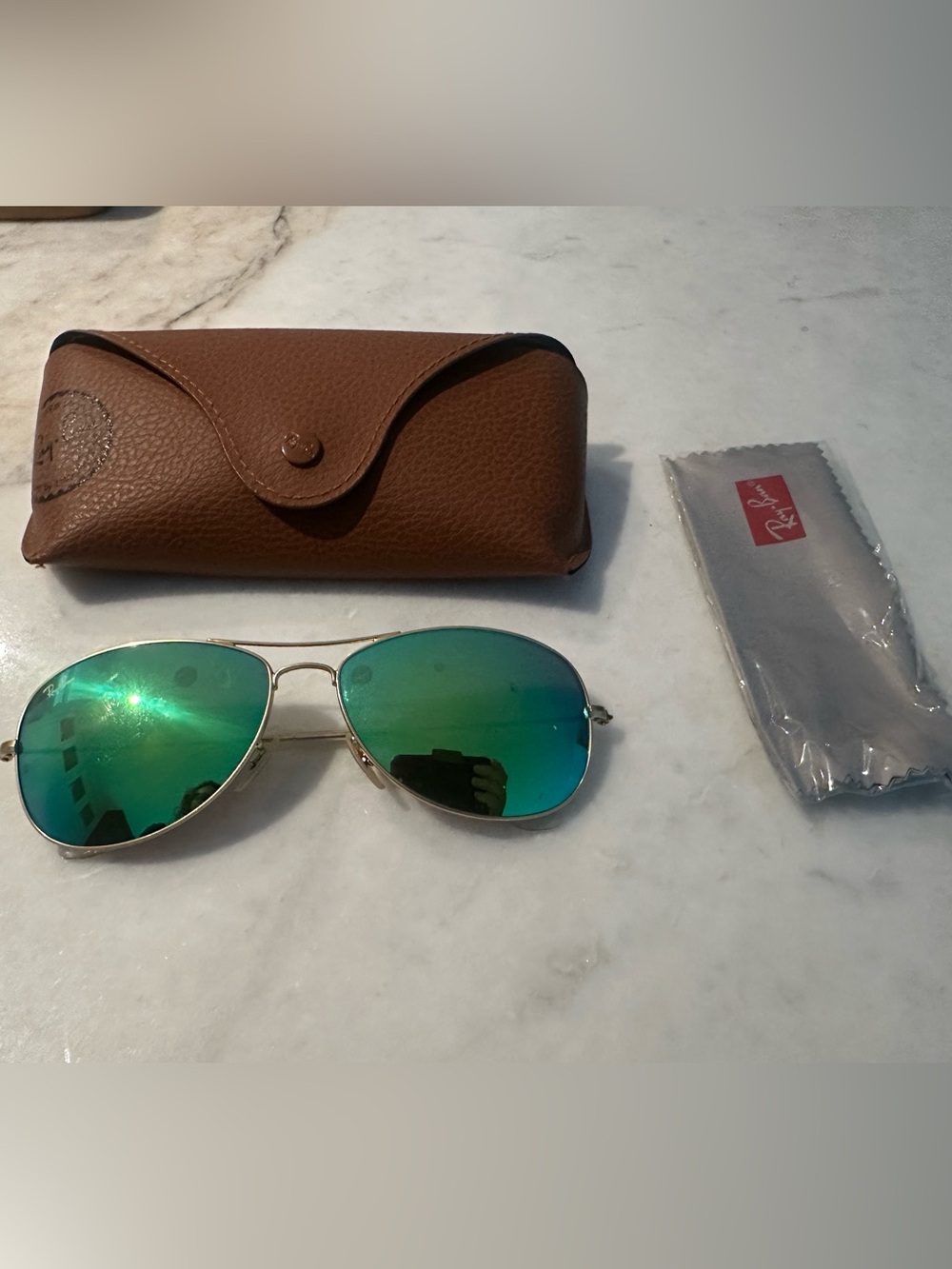 Rayban sunglasses with case and cloth